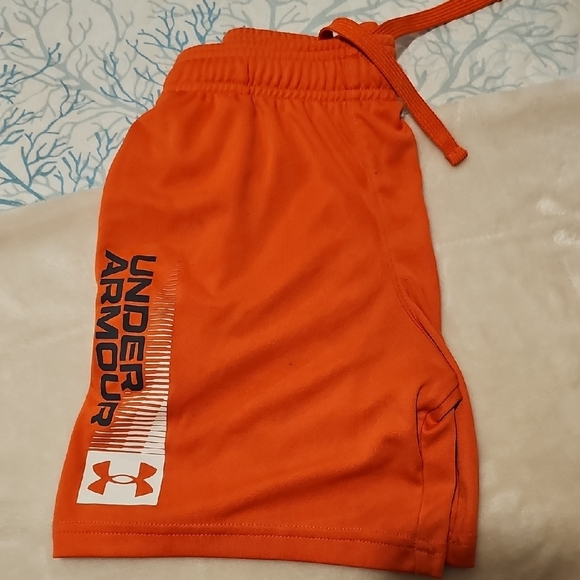 Under Armour Other - Under Armour Kids Bright Orange Shorts